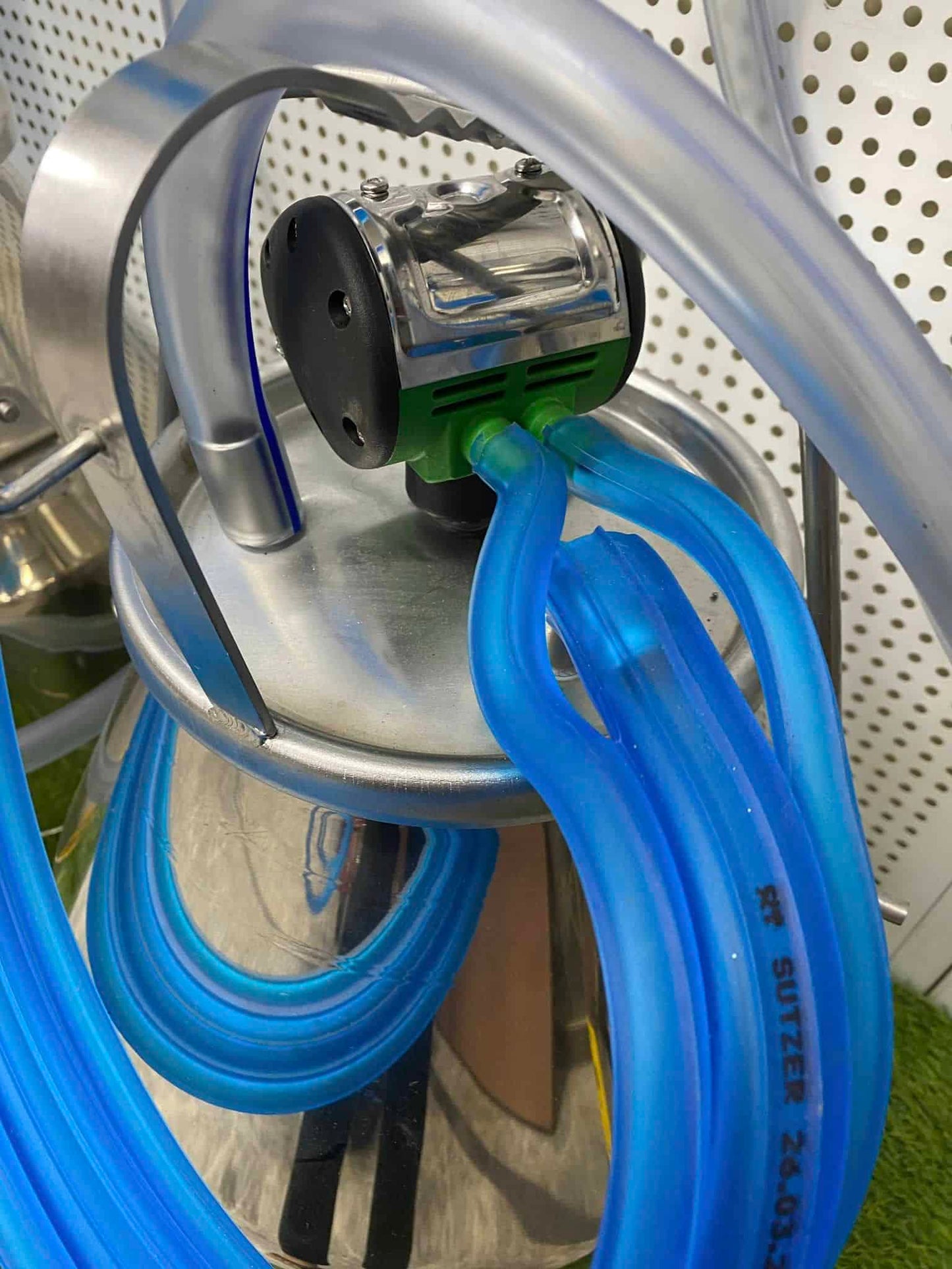 Bucket Milking System BMS-4