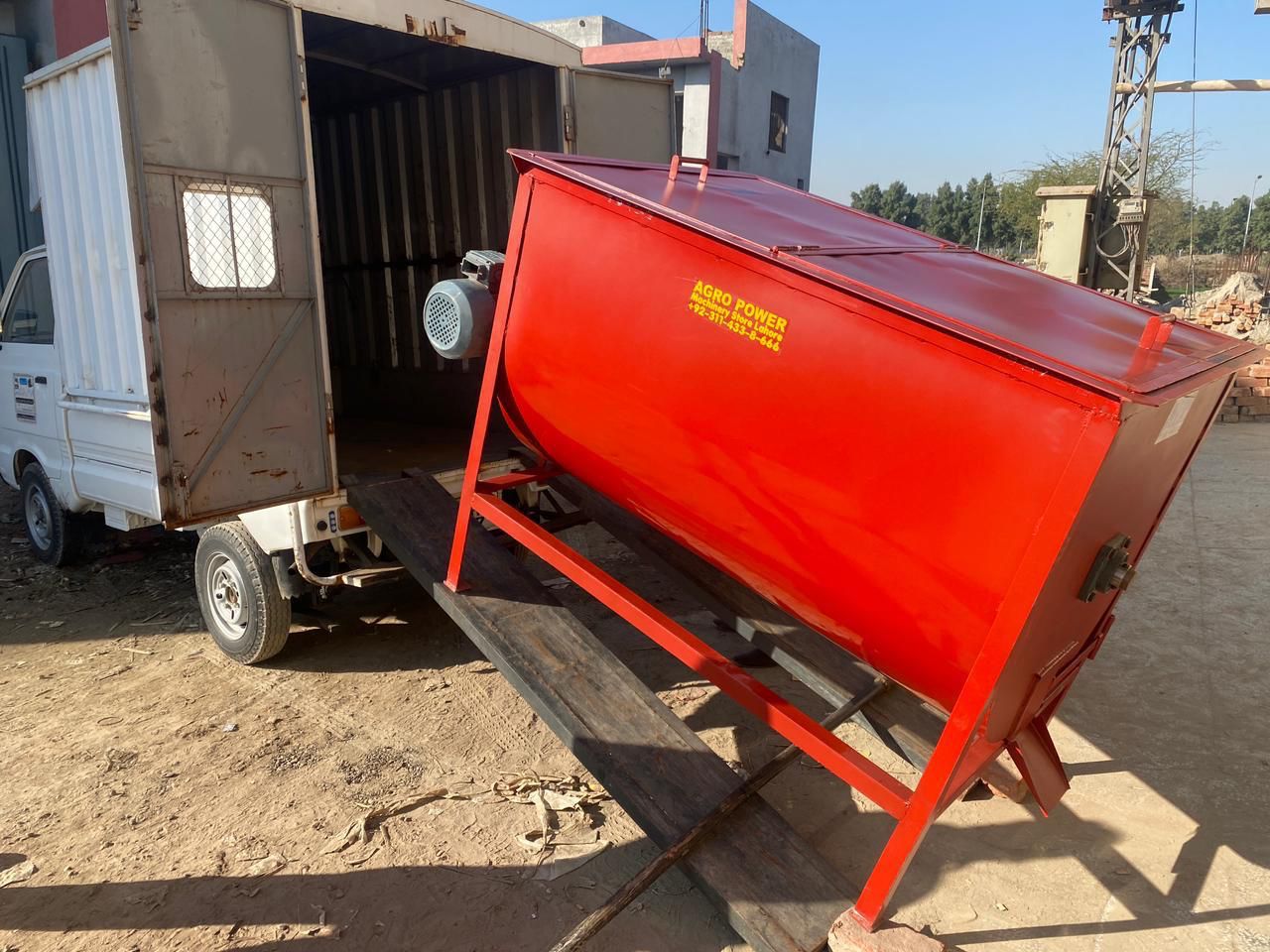 Feed Mixer Machine