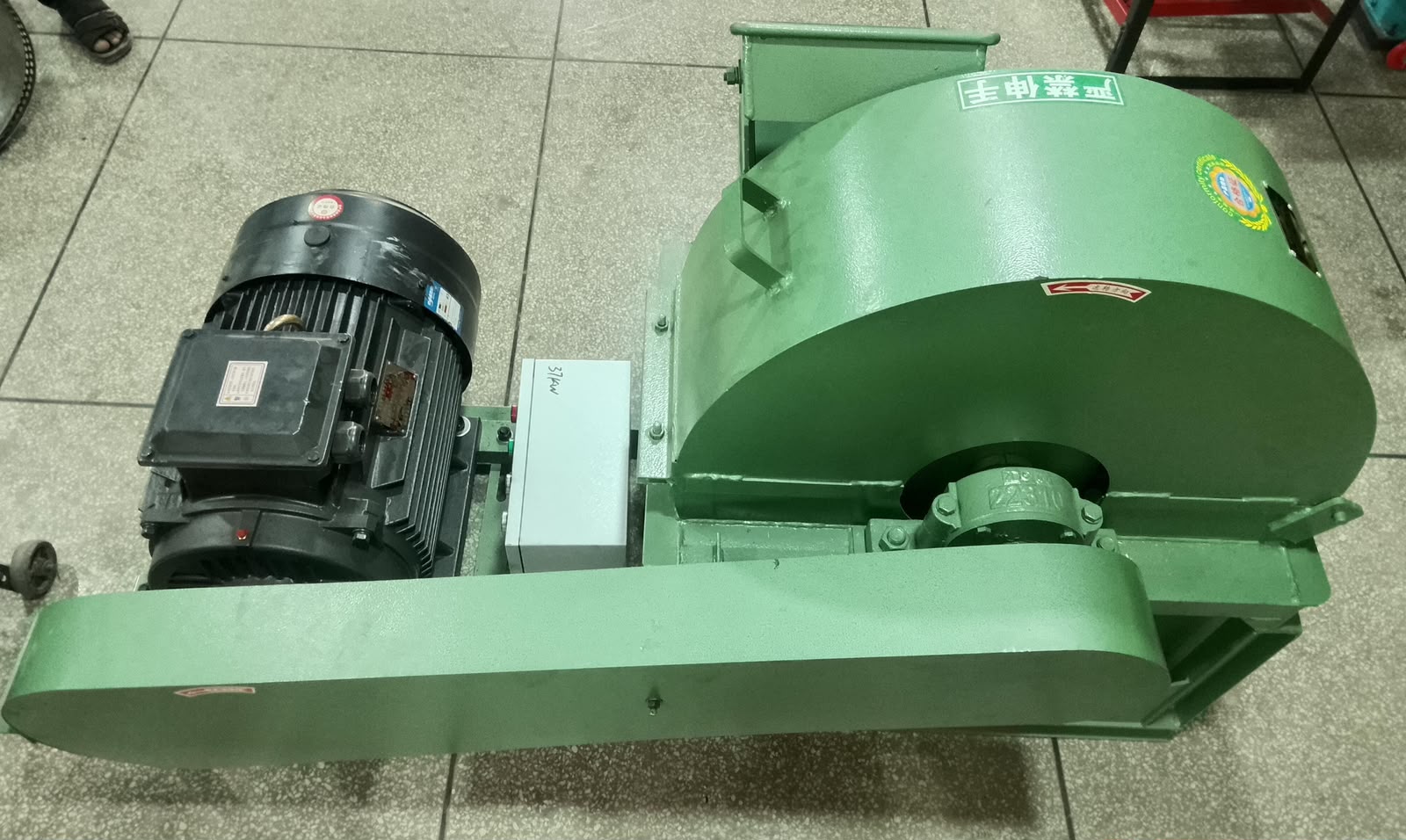 Wood Crusher Machine